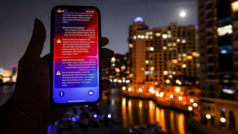 Os m&iacute;sseis lan&ccedil;ados pelo Ir&atilde; em dire&ccedil;&atilde;o aos vizinhos do Golfo n&atilde;o t&ecirc;m precedentes, mas o ataque deliberado &agrave; sens&iacute;vel infraestrutura de abastecimento de &aacute;gua parece restrito at&eacute; aqui