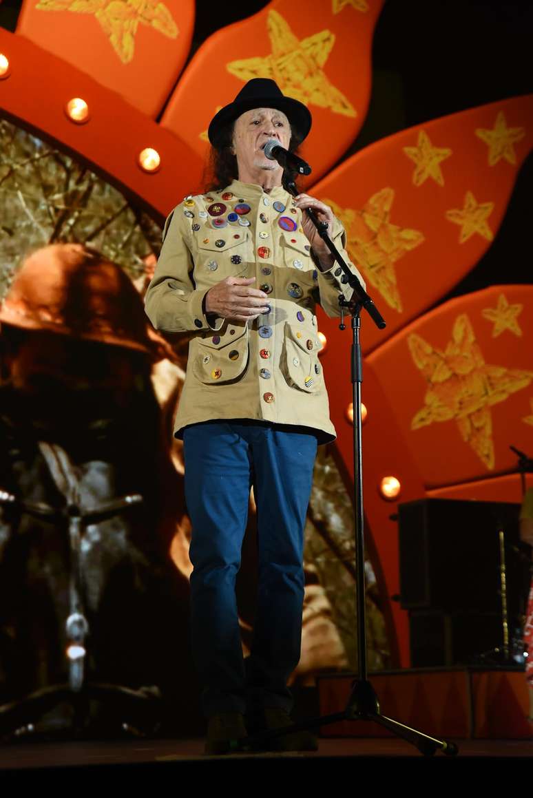 రియో డి జనీరోలో ప్రముఖుల సమక్షంలో అల్సియు వాలెన్కా 80వ వార్షికోత్సవ పర్యటనను ప్రారంభించింది