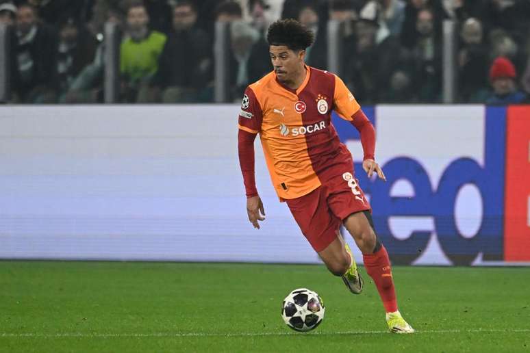 Gabriel Sara em atua&ccedil;&atilde;o &ndash;