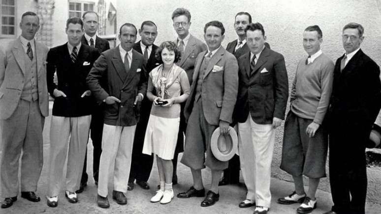 Primeira cerim&ocirc;nia do Oscar, em 1929. A vencedora do Oscar de melhor atriz Janet Gaynor