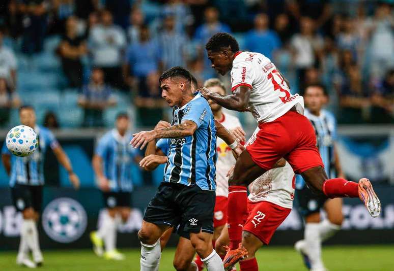 Gr&ecirc;mio empatou com o Bragantino em 1 a 1 no meio da semana&nbsp; &ndash;