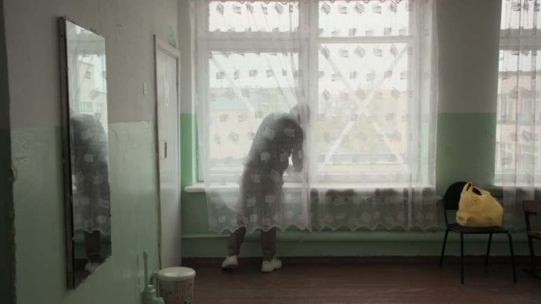 பாஷா உக்ரேனிய அகதிகளுக்கு ஆதரவாக X உடன் போர் சார்பு Z சின்னங்களை மாற்றினார்