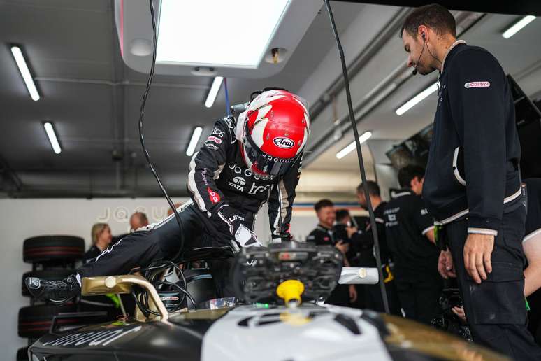 వాలెన్సియా పరీక్షల సమయంలో జుజు నోడా