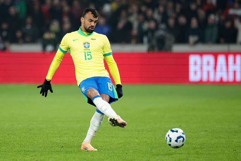 Fabrício Bruno em partida da Seleção Brasileira