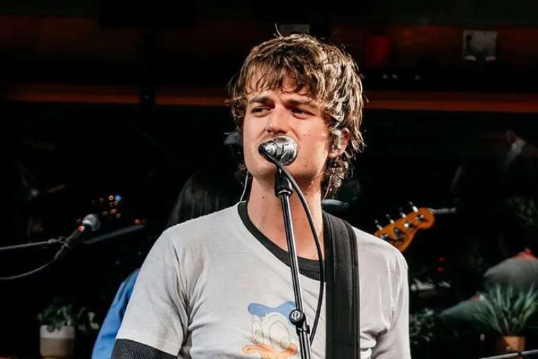 Djo, o projeto musical de Joe Keery (ator de Stranger Things), &eacute; uma das atra&ccedil;&otilde;es confirmadas do Lollapalooza Brasil 2026