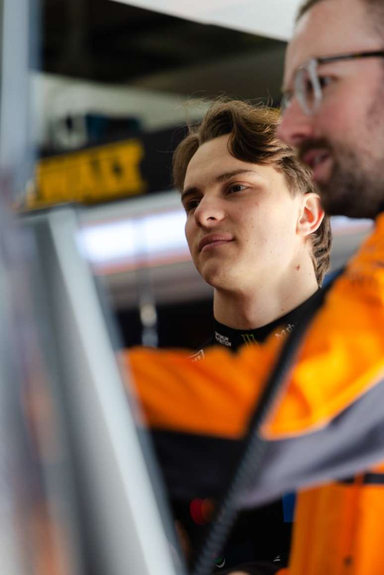 ஆஸ்கார் பியாஸ்ட்ரி -