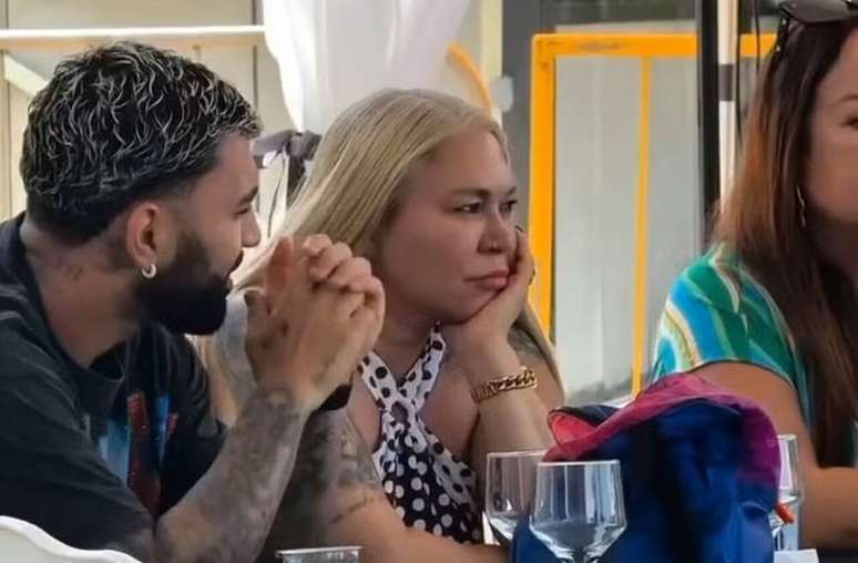 Gabriel Barbosa e Lindalva Barbosa em evento do Santos &ndash;