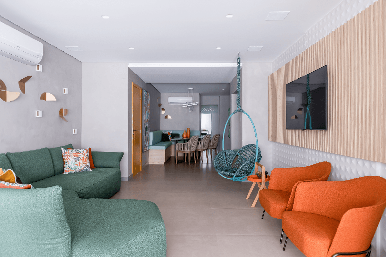 శక్తిని సమతుల్యం చేస్తున్నప్పుడు మరియు పరిసరాలలో స్వాగతించడంలో ఆరెంజ్ కథానాయకుడిగా కనిపిస్తుంది ప్రాజెక్ట్: క్రిస్టియాన్ స్కియావోని |