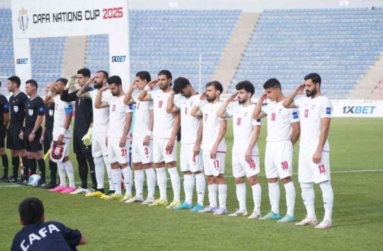 Divulga&ccedil;&atilde;o - Legenda: Ir&atilde; pede &agrave; Fifa para jogar no M&eacute;xico durante a Copa do Mundo