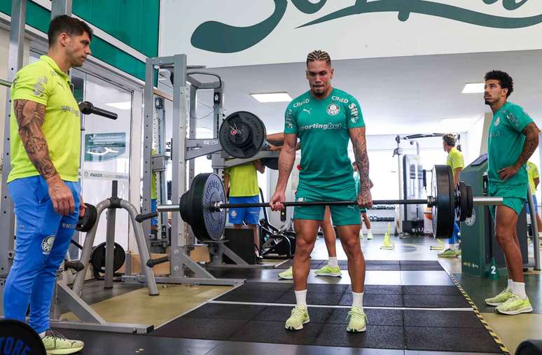 Paulinho vem trabalhando gradualmente para voltar ao Palmeiras &ndash;