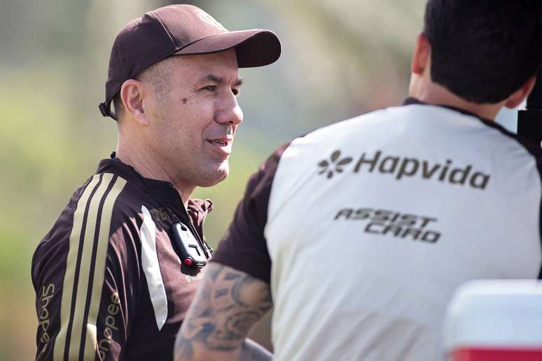 Leonardo Jardim segue sem sofrer gols no comando do Flamengo &ndash;