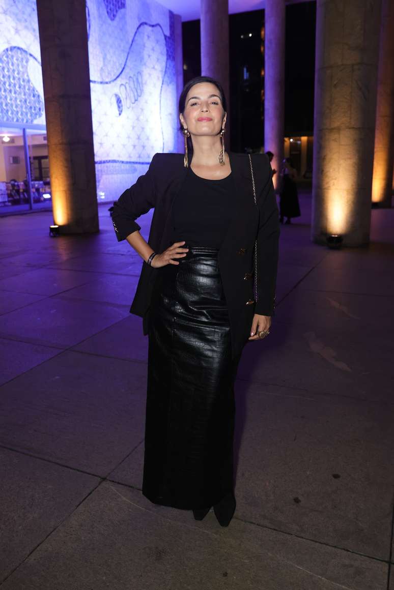 Emanuelle Ara&uacute;jo 