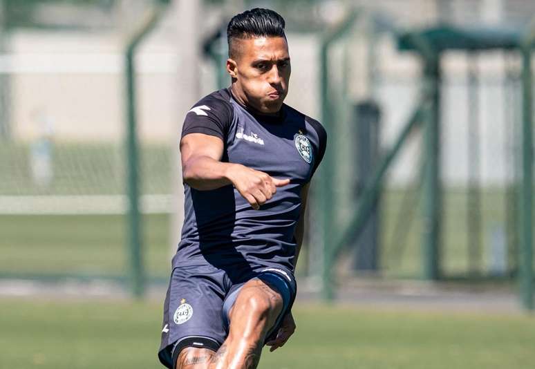 Coxa ainda n&atilde;o perdeu fora de casa &ndash;