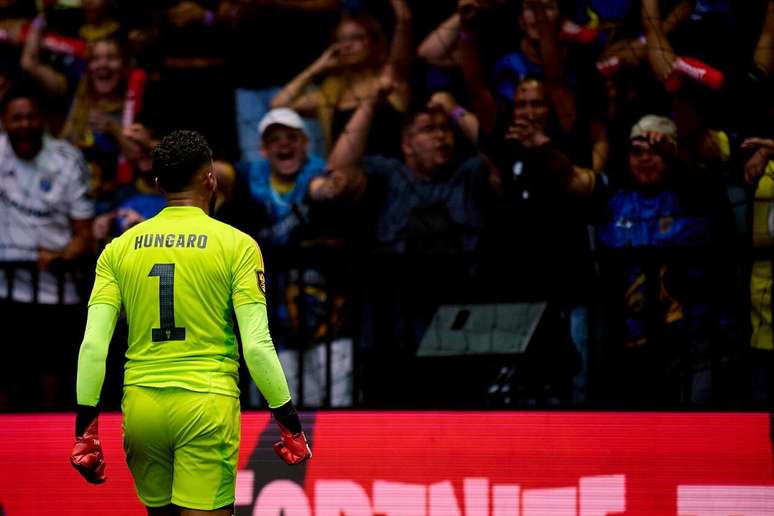 H&uacute;ngaro foi o grande nome da vit&oacute;ria do Dendele contra a Loud &ndash;