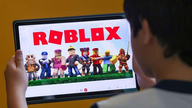 A nova lei engloba n&atilde;o s&oacute; conte&uacute;dos e produtos voltados ao p&uacute;blico infanto-juvenil, como tamb&eacute;m tudo aquilo a que eles podem ter acesso