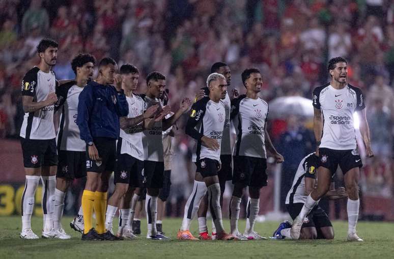 Corinthians n&atilde;o vence h&aacute; cinco jogos na temporada &ndash;