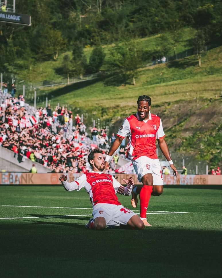 Ricardo Horta comemorando um dos gols do Braga 