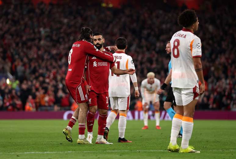 Salah fechou a conta com um gola&ccedil;o 