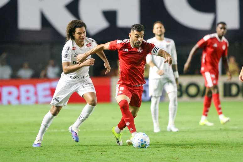 Colorado deixou o Peixe mais pressionado no Brasileir&atilde;o &ndash;