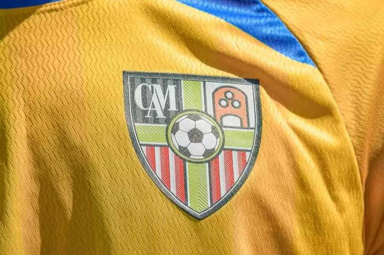 Registro da nova camisa de goleiros do Metropolitano, que cont&eacute;m homenagens &agrave; cidade da Alemanha &ndash;