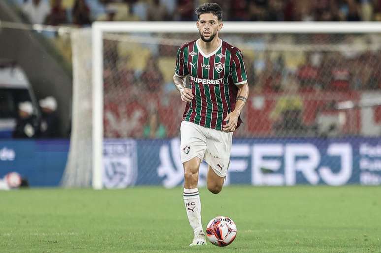 Jemmes &eacute; o &uacute;nico titular absoluto da zaga do Fluminense &ndash;