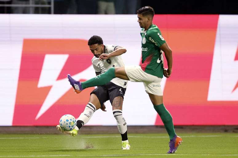 Botafogo de Vitinho segue ladeira abaixo no Brasileir&atilde;o &ndash;