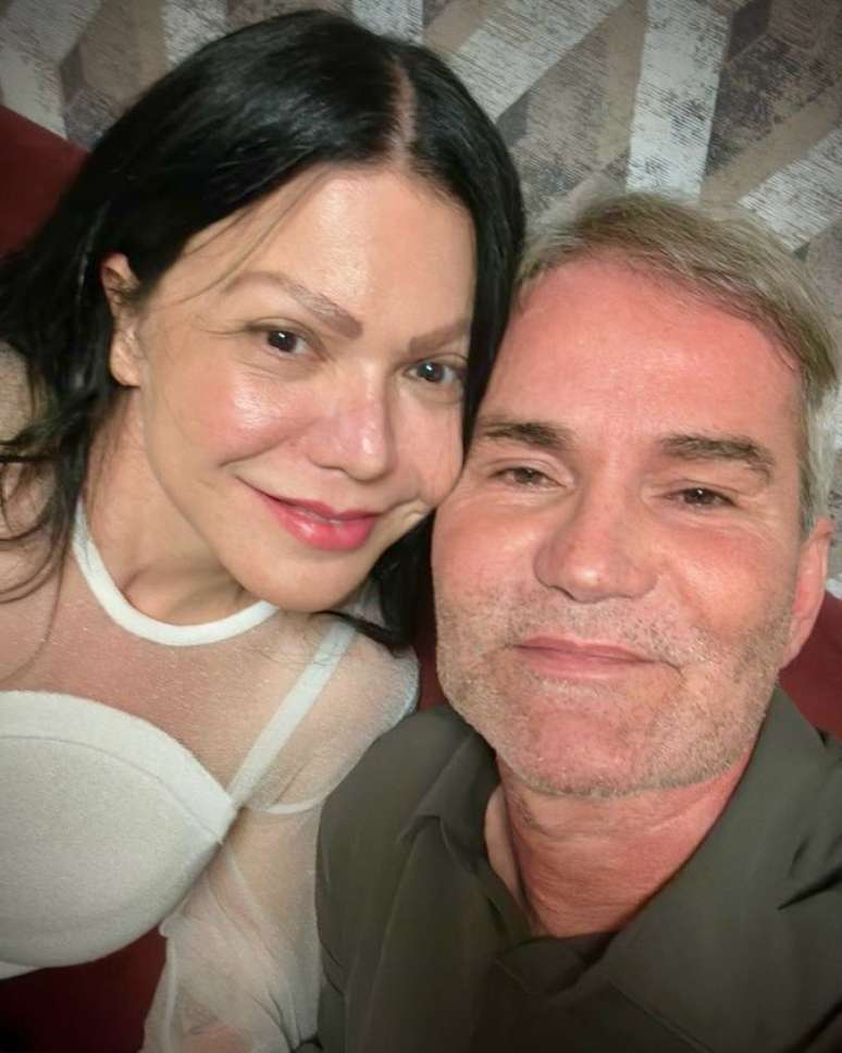 Simone, de 50 anos, e M&aacute;rcio Poncio esperam o terceiro filho