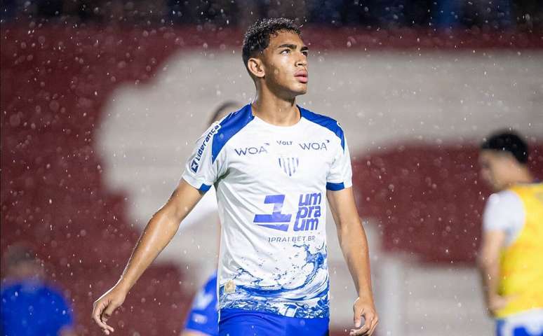 1PRA1 ஸ்பான்சர்கள் Avaí -