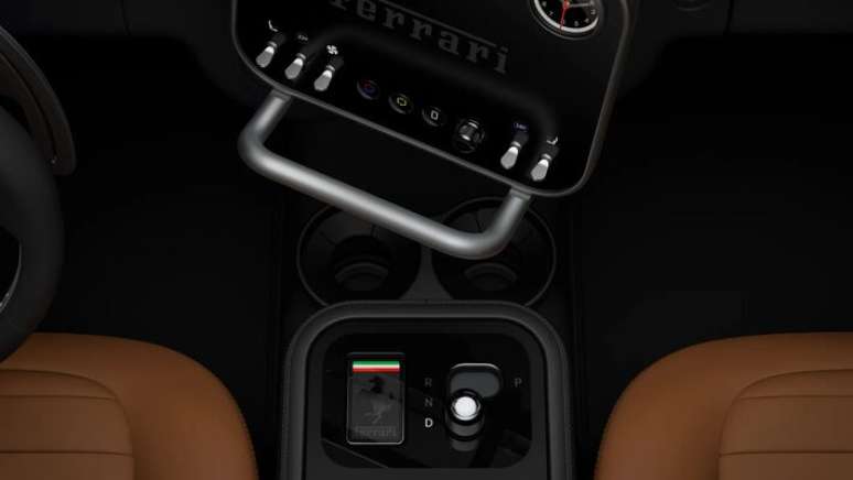 Detalhes do interior da primeira Ferrari 100% el&eacute;trica