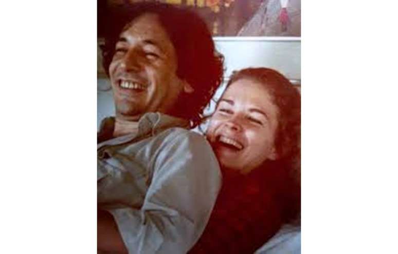 M&atilde;e de Chloe, Candice Bergen se apaixonou pelo jornalista brasileiro Tarso de Castro