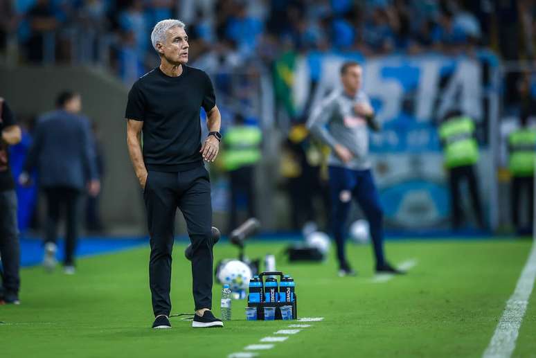 Luis Castro &eacute; o t&eacute;cnico do Gr&ecirc;mio &ndash;