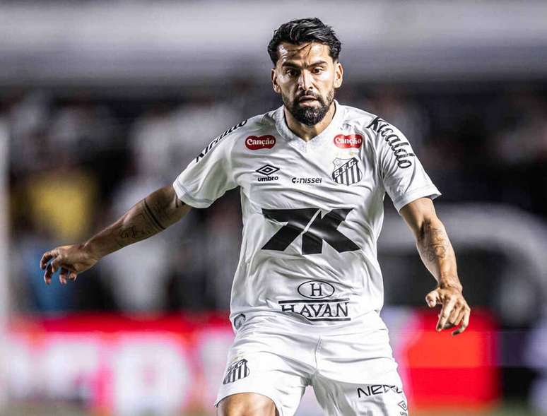 Tomás Rincón ஆகஸ்ட் 2023 முதல் சாண்டோஸில் இருக்கிறார், அதுவரை பயன்படுத்தப்படவில்லை -