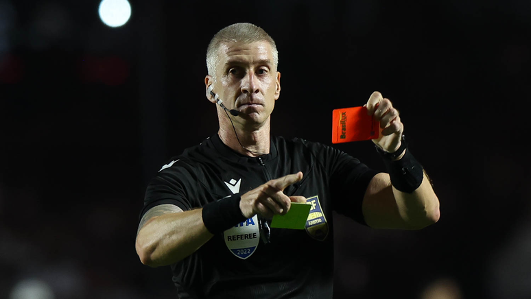 &Aacute;rbitro Anderson Daronco no cl&aacute;ssico entre Palmeiras e S&atilde;o Paulo 