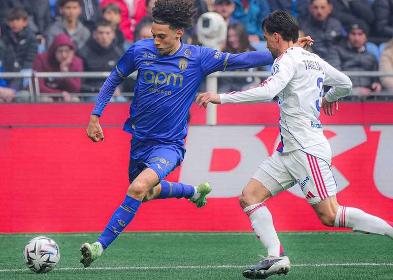 Lyon e Monaco se enfrentaram pela 27&ordf; rodada do Campeonato Franc&ecirc;s &ndash;