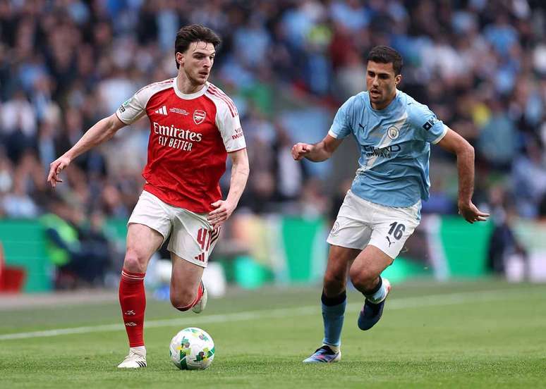 Manchester City teve maior controle das a&ccedil;&otilde;es na final contra o Arsenal &ndash;