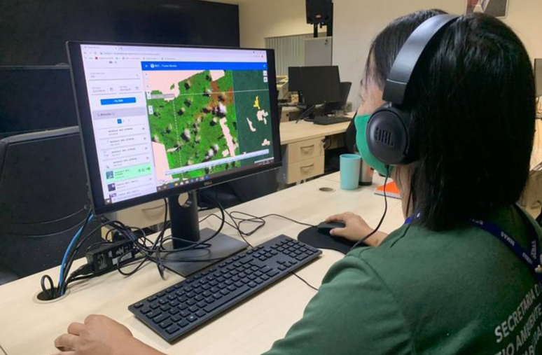 &Oacute;rg&atilde;os de fiscaliza&ccedil;&atilde;o ambiental utilizam imagens de sat&eacute;lite e dados de fontes p&uacute;blicas para emitirem embargos em &aacute;reas onde s&atilde;o detectadas atividades irregulares como desmatamento e garimpo