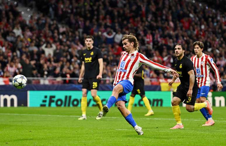 Antoine Griezmann se aproxima da reta final de sua passagem pelo Atl&eacute;tico de Madrid &ndash;