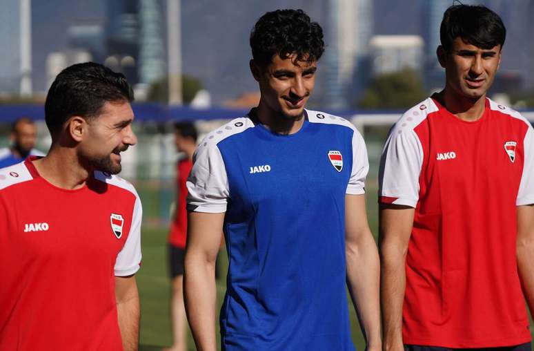 Jogadores atuam no futebol local viajaram at&eacute; a Jord&acirc;nia de &ocirc;nibus &ndash;