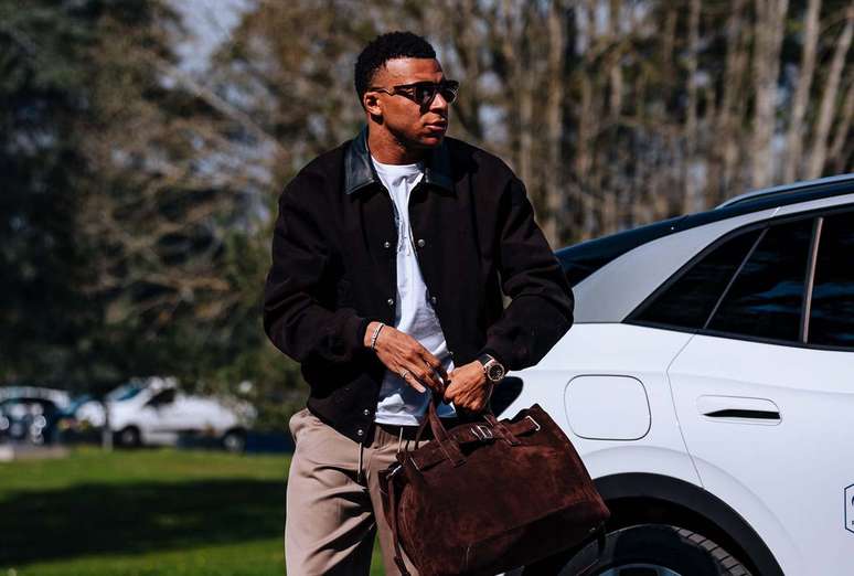 Mbapp&eacute; durante sua apresenta&ccedil;&atilde;o na sele&ccedil;&atilde;o francesa &ndash;