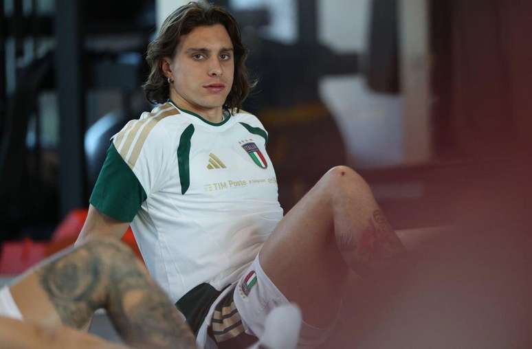 Calafiori ainda &eacute; d&uacute;vida para enfrentar a Irlanda do Norte &ndash;