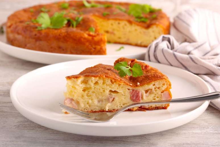Torta de liquidificador de presunto e queijo 