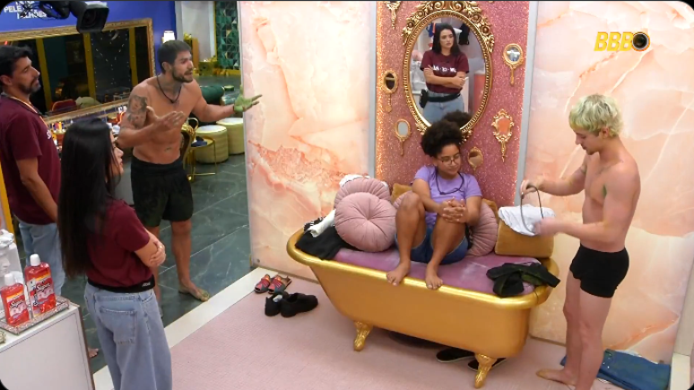 Briga no banheiro do BBB 26