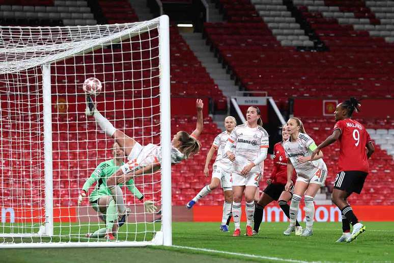 Momento do gol marcado por Hanna Lundkvist, do Manchester United &ndash;