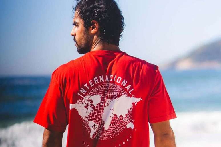 Inter lan&ccedil;a cole&ccedil;&atilde;o com marca de moda e enfrenta resist&ecirc;ncia de torcedores nas redes &ndash;