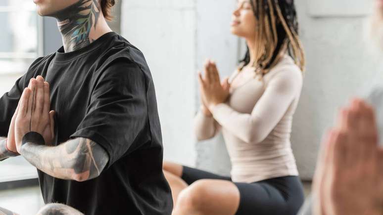 Exerc&iacute;cios simples de aten&ccedil;&atilde;o plena podem ser feitos em casa ou no trabalho &ndash; depositphotos.com / HayDmitriy