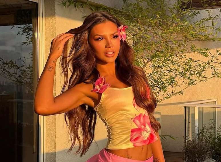 Vivi Wanderley esteve em um relacionamento com Juliano Floss entre 2021 e 2023.