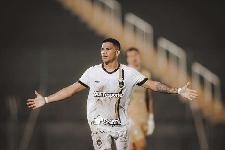 Cianorte மற்றும் Volta Redonda ஆகியோர் இந்த செவ்வாய்கிழமை (24) கோபா சுல்-தென்கிழக்கில் அணிகளின் அறிமுக போட்டியில் சந்தித்தனர்.