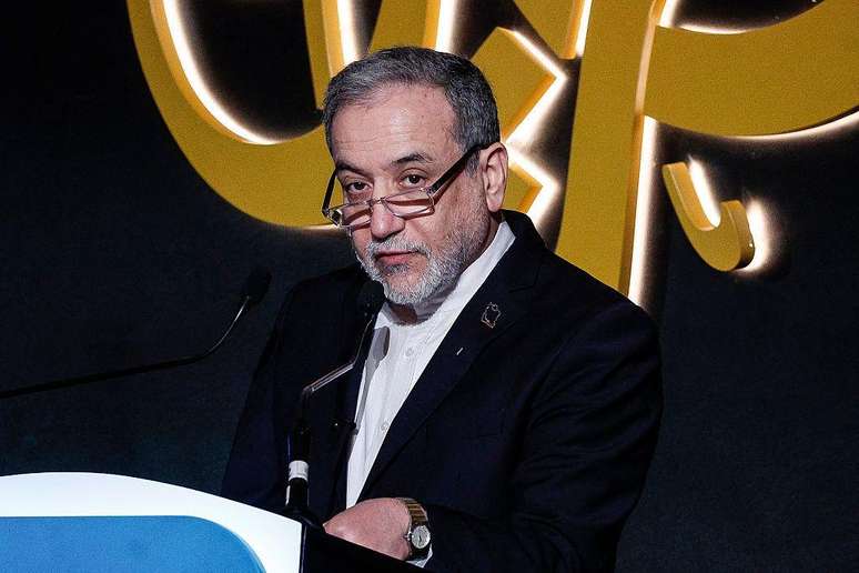 Abbas Araghchi destacou repetidas vezes que o Ir&atilde; n&atilde;o come&ccedil;ou a guerra