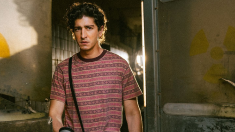 Johnny Massaro interpreta o f&iacute;sico M&aacute;rcio, que descobre a causa do acidente radiol&oacute;gico