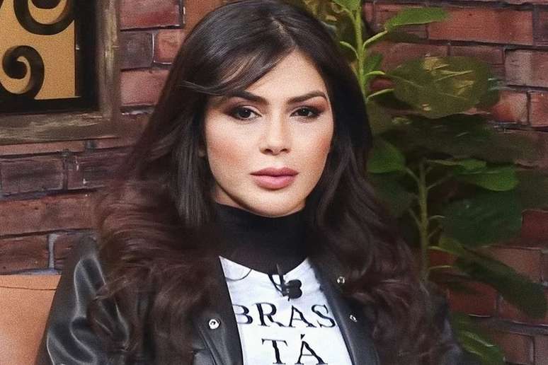 Igualmente polemista, Nadja Pessoa questionou o motivo de Ana Paula n&atilde;o ter sido cancelada